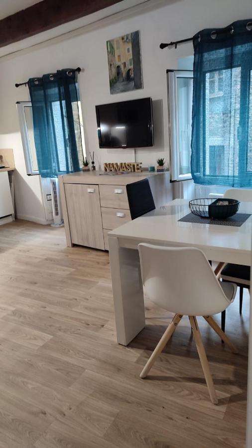 Charmant Appartement De Village Renove Gorbio Exterior photo